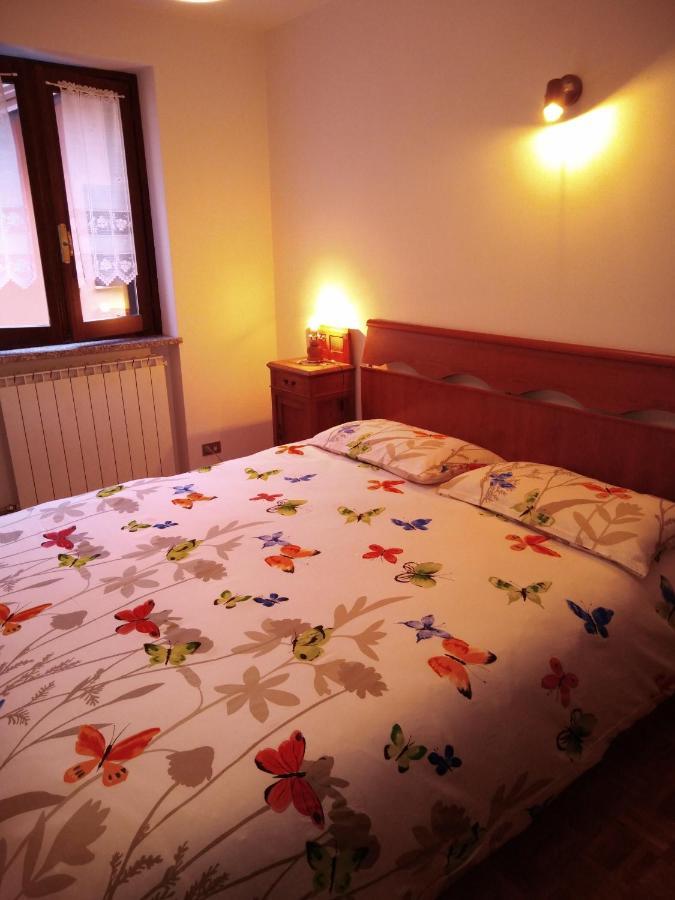 Bed and Breakfast La Campanella Cadarese Exterior foto