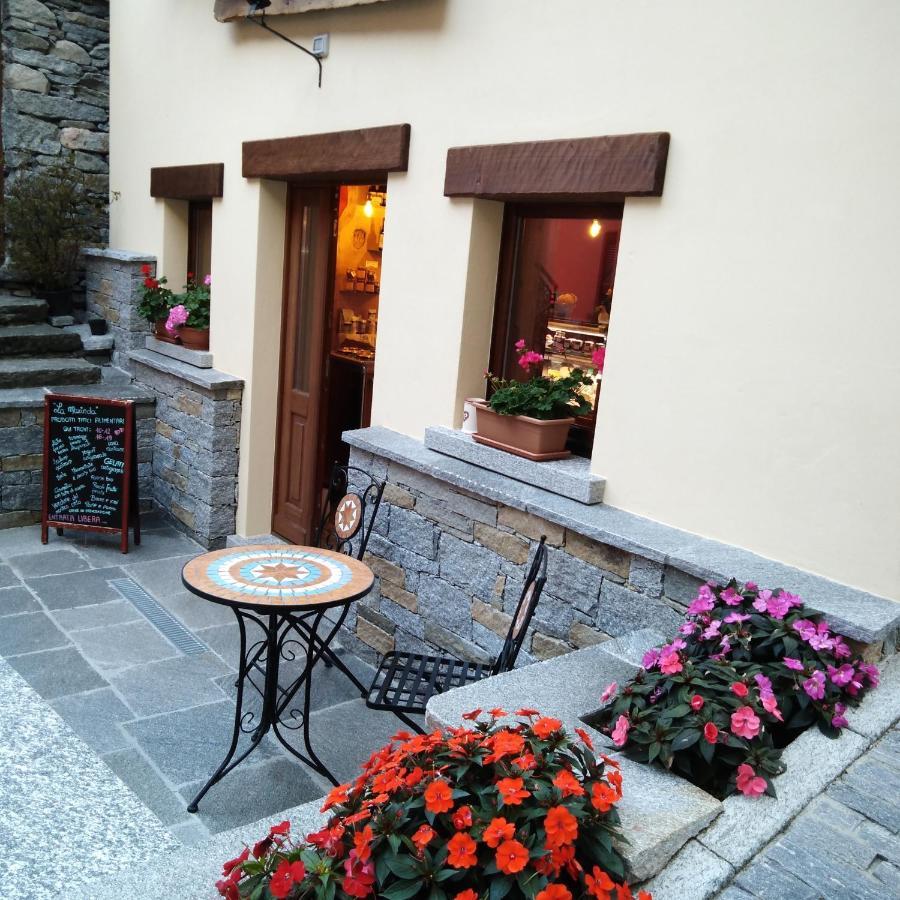 Bed and Breakfast La Campanella Cadarese Exterior foto